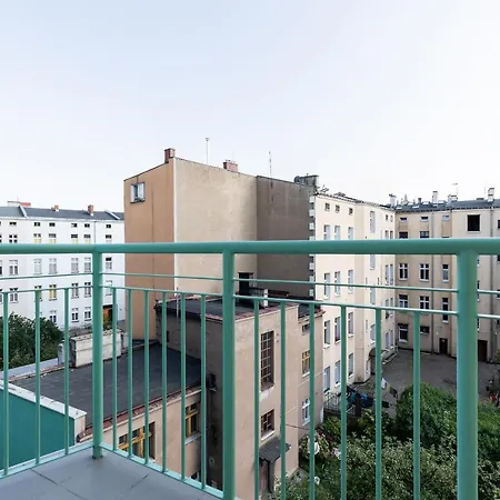 Robocza By Renters * Poznaň