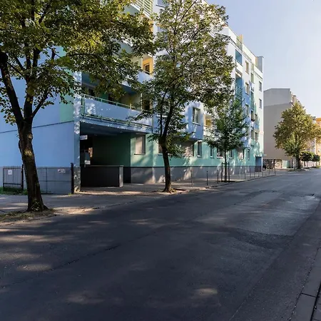 Robocza By Renters Apartmán *